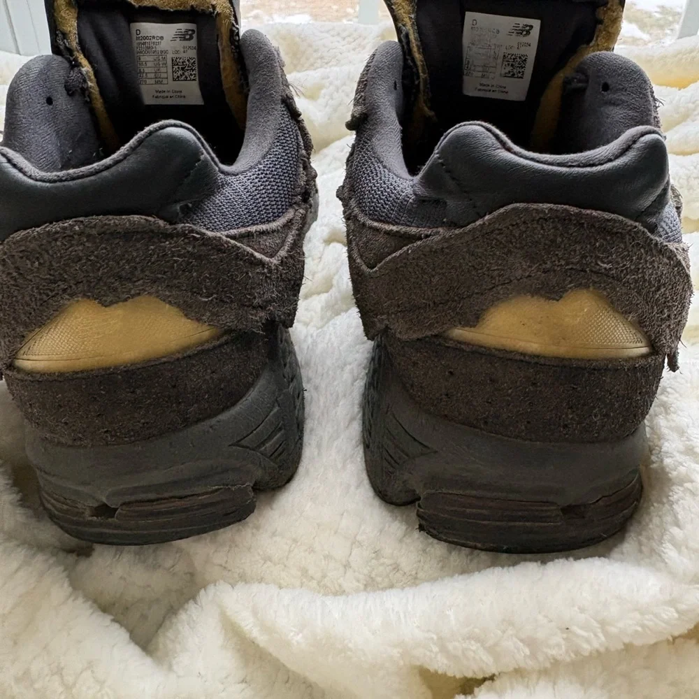 New Balance 2002R protection pack MEN Phantom Charcoal and Black Athletic Sz 9 - Picture 9 of 16